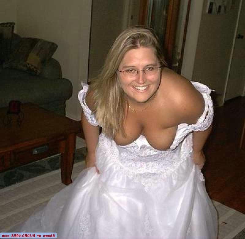 15P Exposed candid nudity