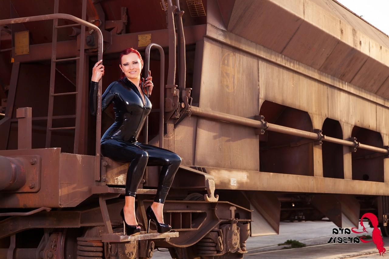 12P Tight Black Latex Catsuit