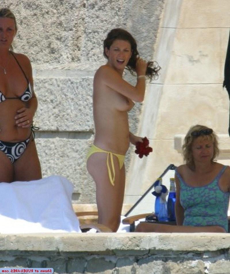 15P Naked in places they shouldnt be