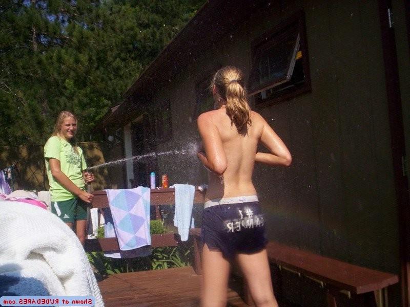 15P Nude girlfriends exposed