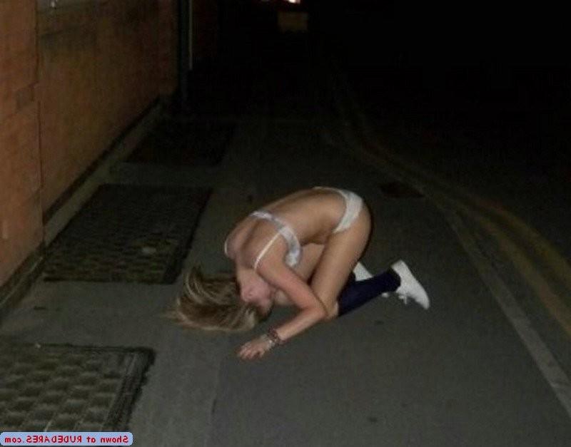 15P Oops Caught undressed
