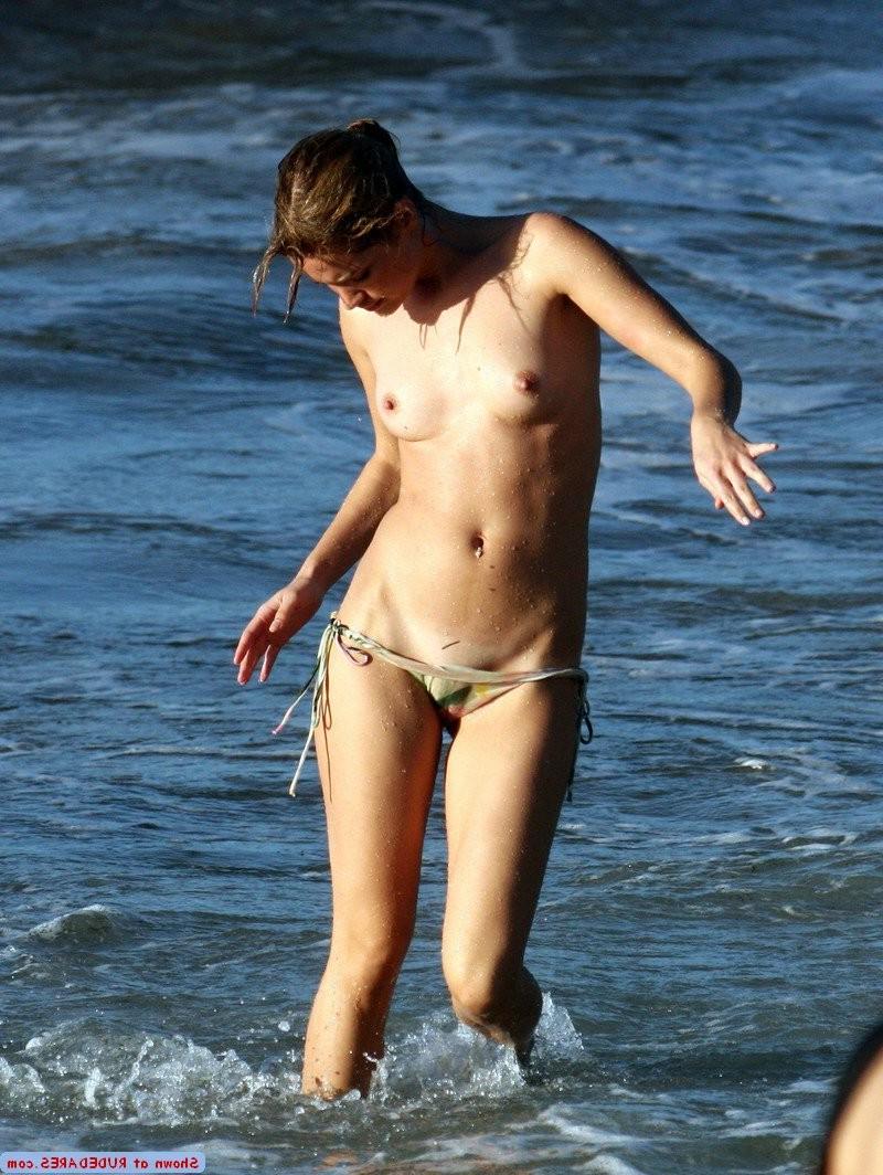 15P Girlfriends naked when they shouldnt be