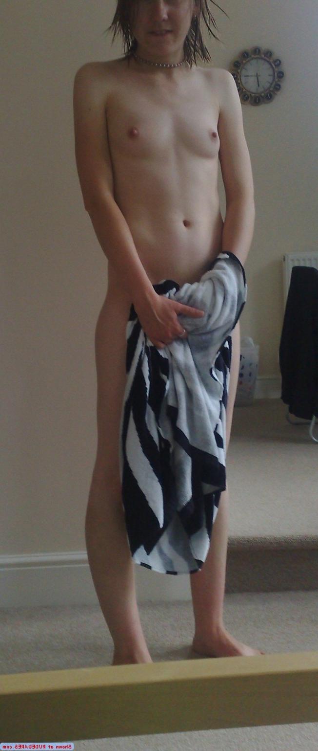 15P Girlfriends showing more than they wished