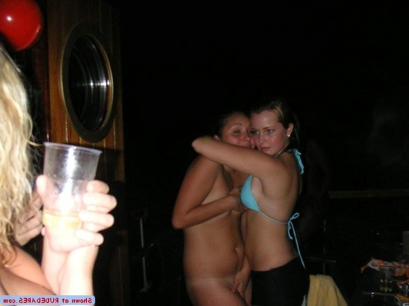 15P Girlfriends exposed as naked