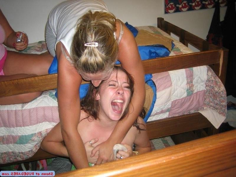 15P Real amateurs caught in a state of undress