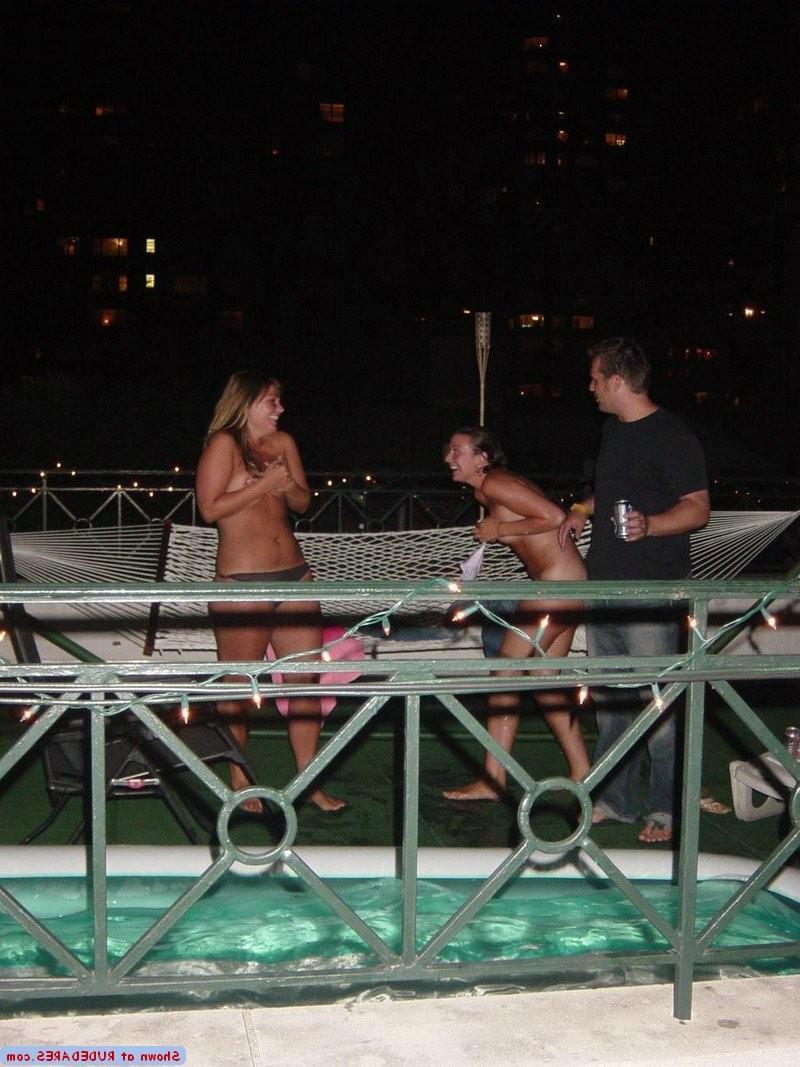 15P Shy girls caught nude
