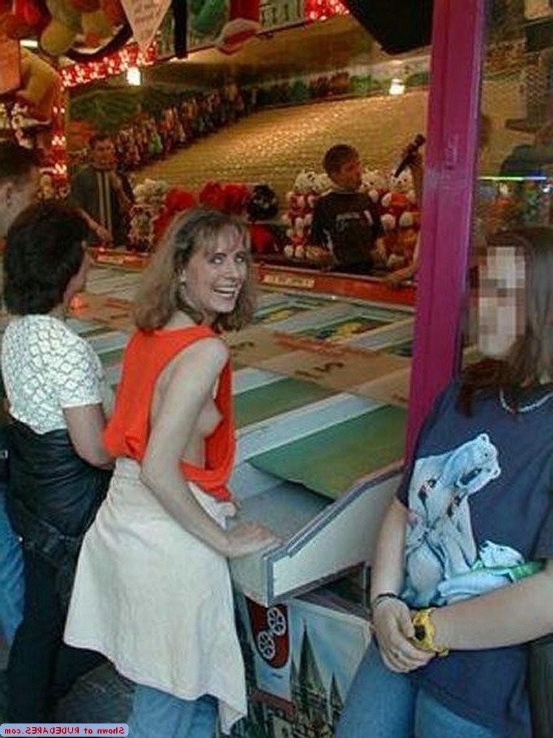 15P Welcome candid amateur nudity