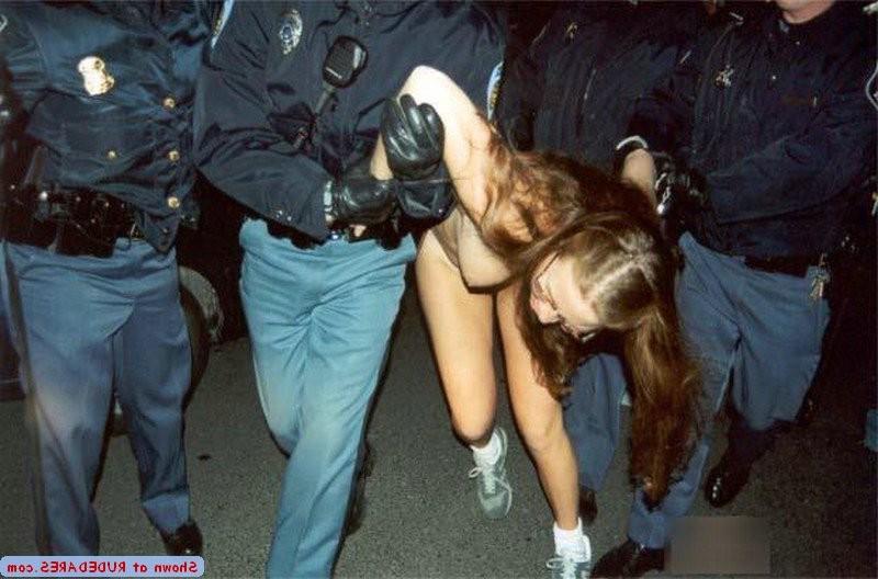 14P Amateur girls showing skin