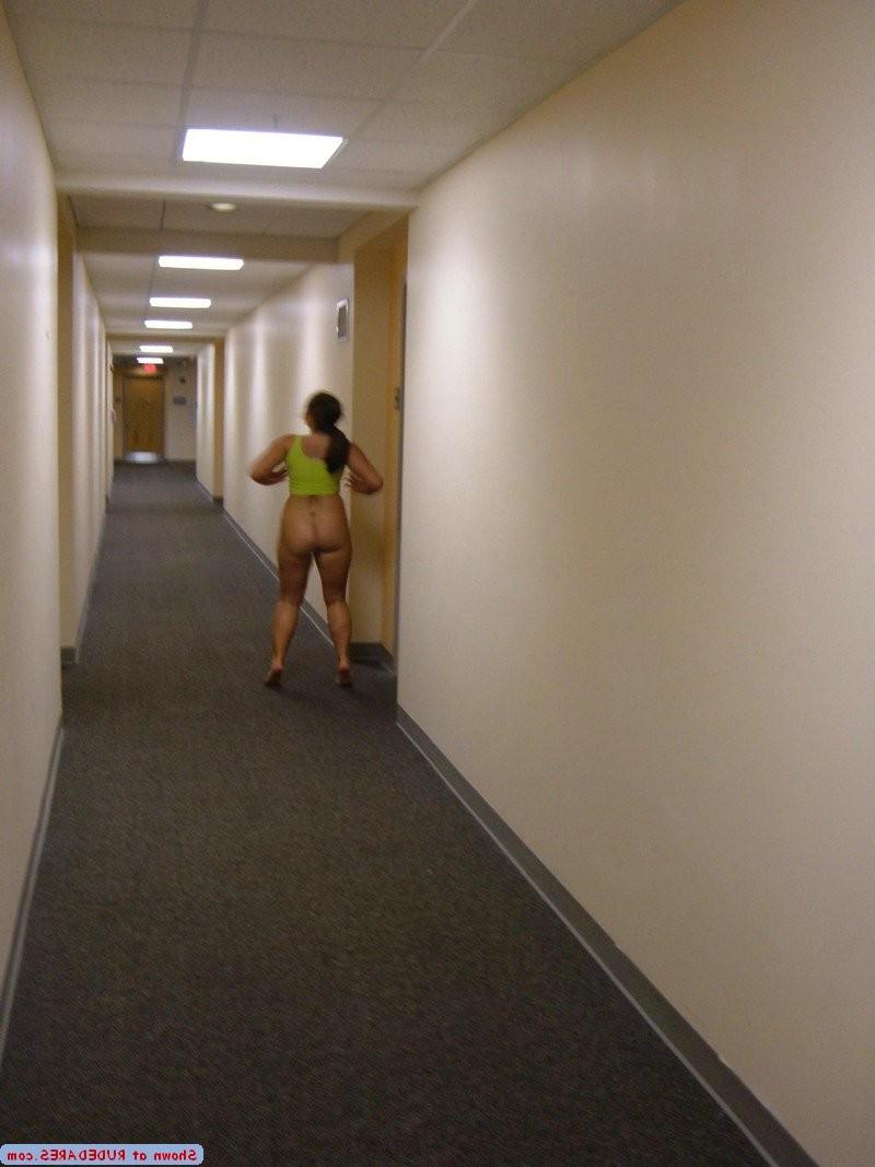 15P Real amateur girlfriends in the buff