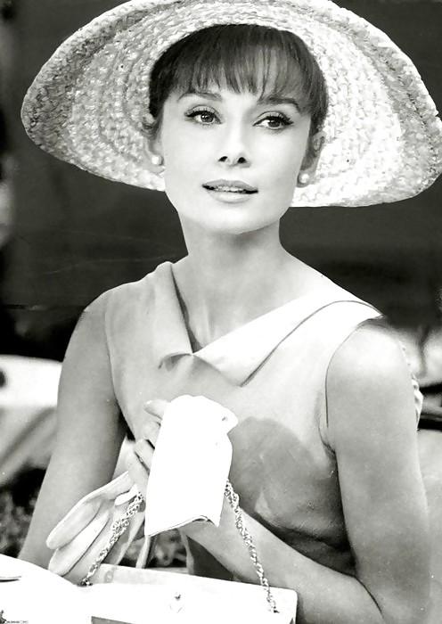 25P I love masturbating to Audrey Hepburn part 2
