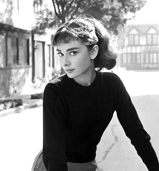 25P I love masturbating to Audrey Hepburn part 2