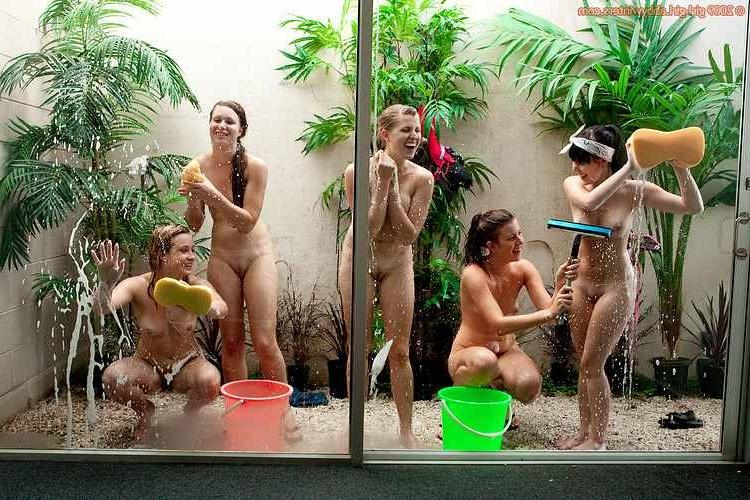 15P Five naked Window Washing Girls