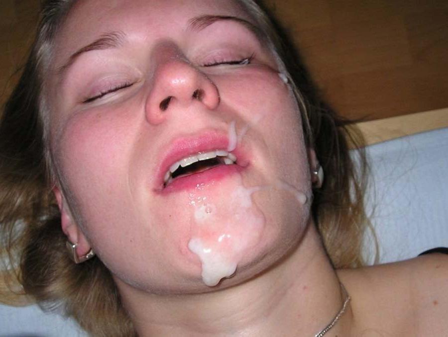 15P Horny amateur girlfriends taking cum facials