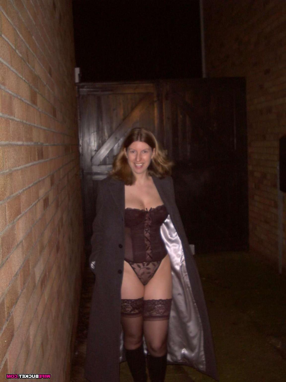 15P Pics of real amateur arab MILFs
