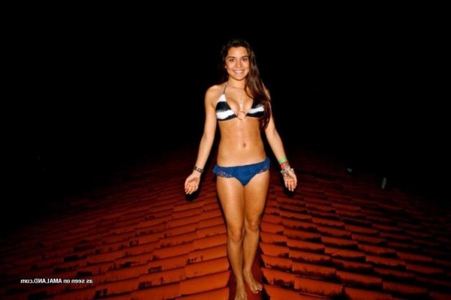 12P Photos of sexy amateur babes posing for their boyfriends