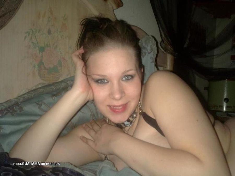 10P Collection of a naughty bbw displaying her huge breasts