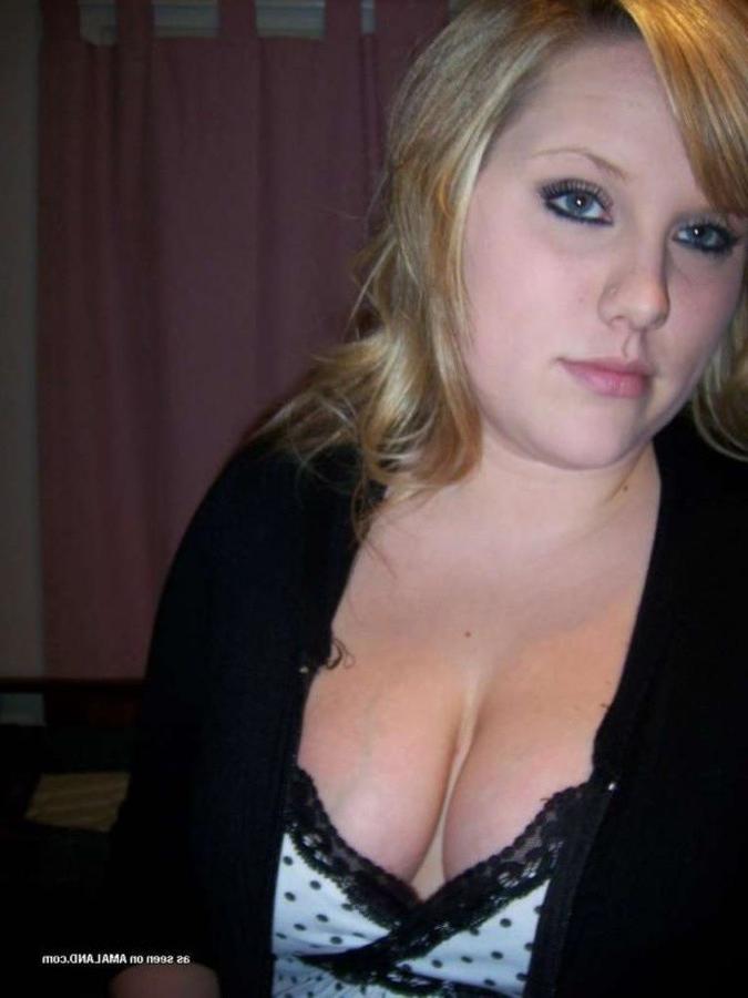 10P Bbw with pierced nips showing off her huge round breasts