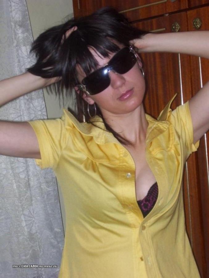 12P Selection of an amateur spanish babe playing with her tits