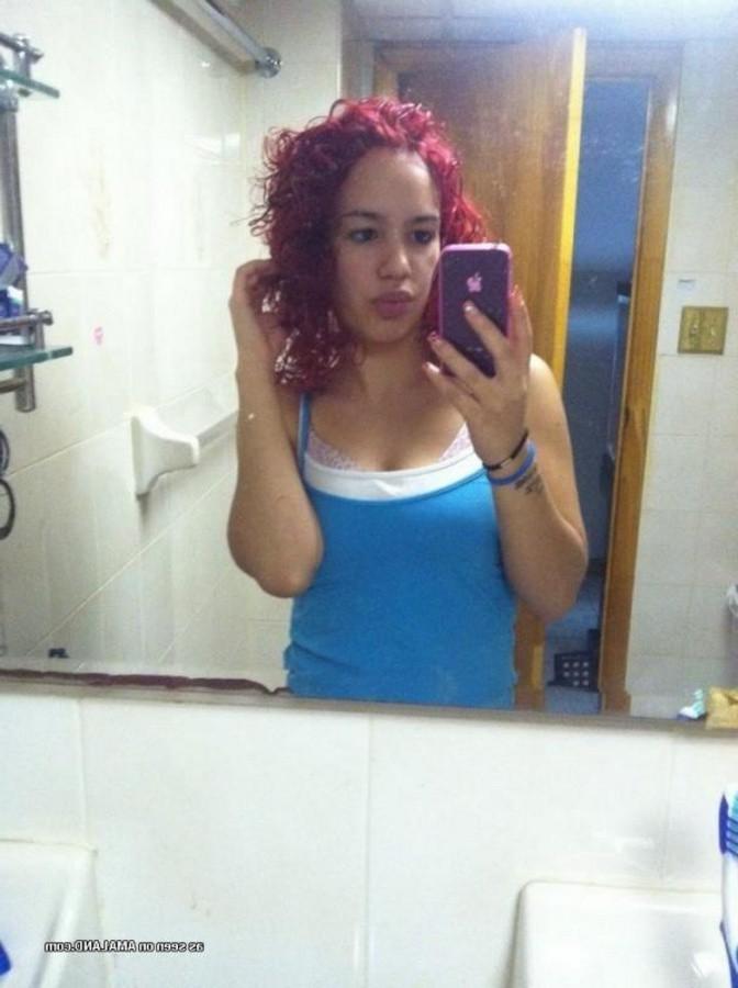 12P Hot Spanish girlfriends posing sexy for the cam