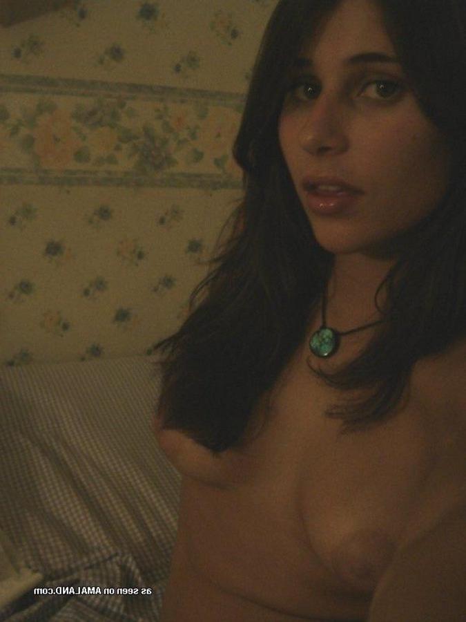 12P Gallery of a sexy Spanish chick displaying her nice breasts