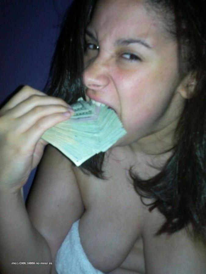 12P Collection of a busty Spanish babe camwhoring at home