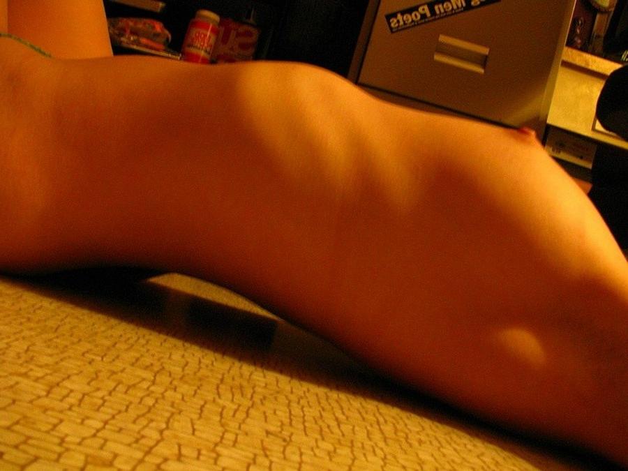 9P Girlfriend with huge tits posing for camera