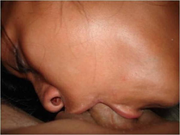 15P Ebony teen gfs posing for cell phone pics