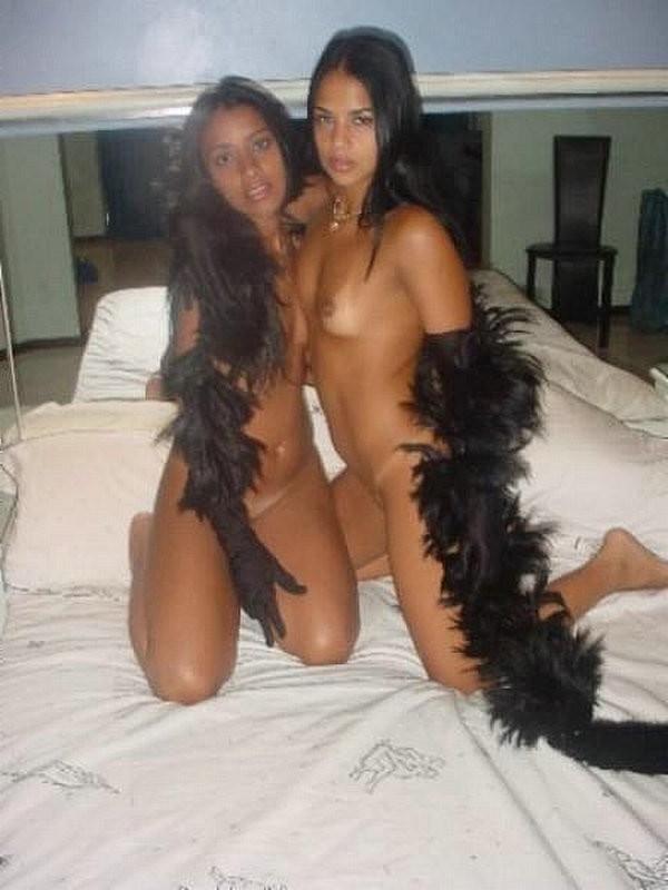 16P Bi curious ebony girlfriend babes have first lesbian experiences