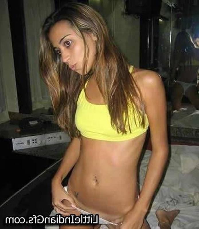 16P Teen little Indian girlfriends show off their sexy nude bodies