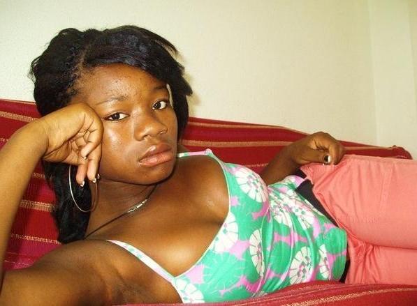 15P These ebony teen girlfriends posing and naked