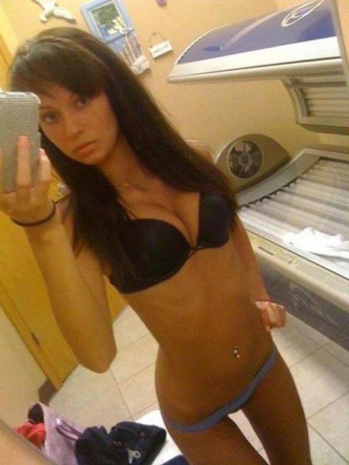 16P Self shot gfs are posing for cell phone camera gallery 7