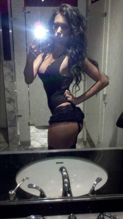 10P Self shot gfs are posing for cell phone camera gallery 20