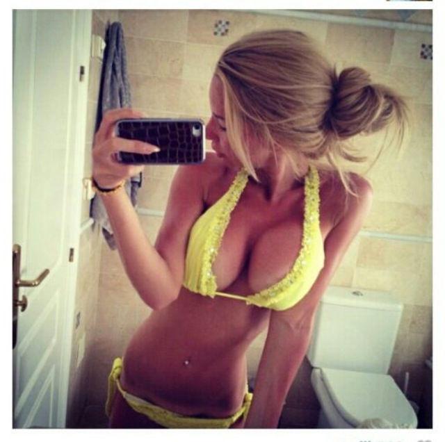 10P Self shot gfs are posing for cell phone camera gallery 20