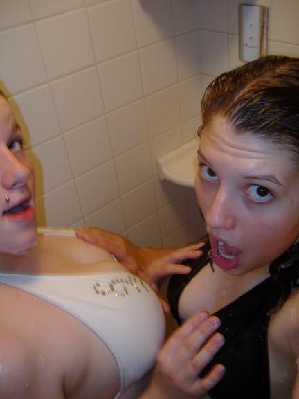 10P Two young chicks caught washing in the shower