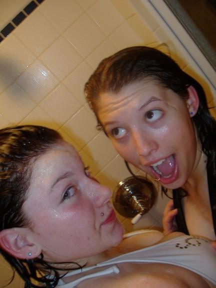 10P Two young chicks caught washing in the shower