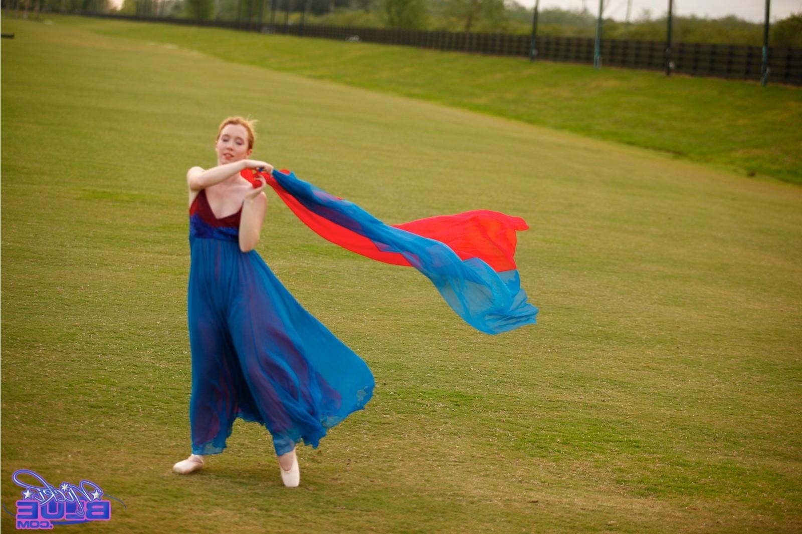 15P I am doing ballet in the grass. In These photos you get to see