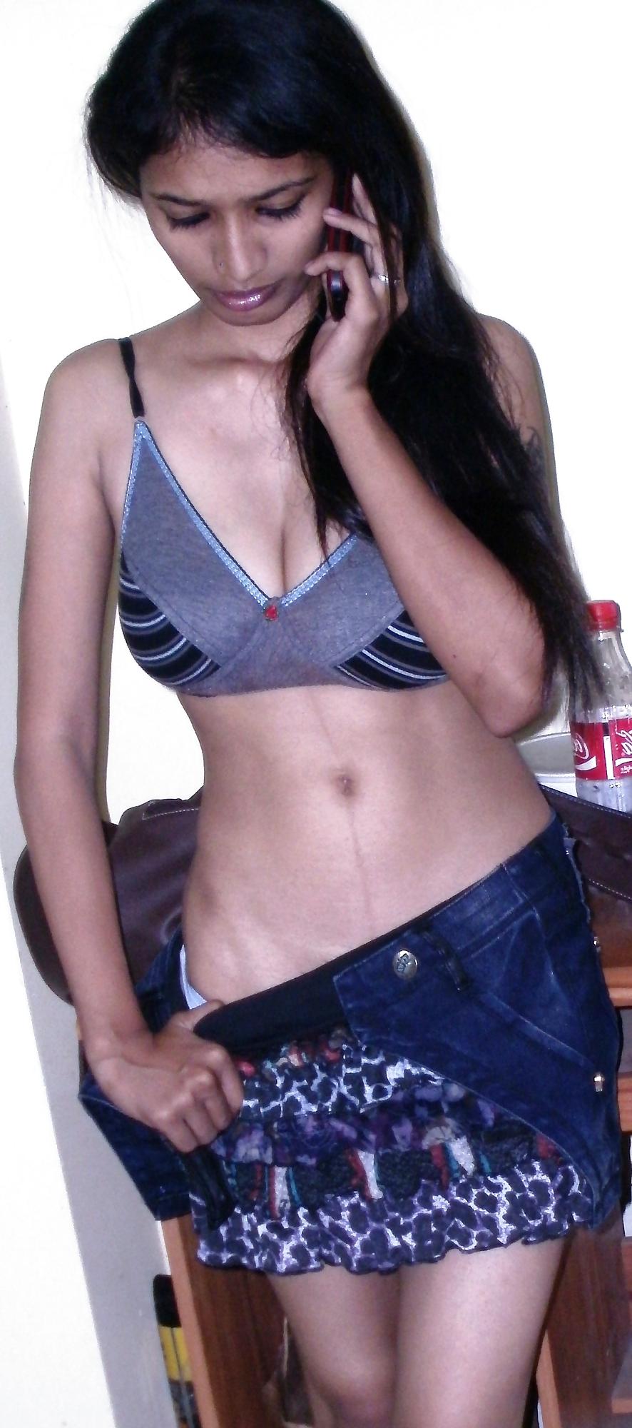 25P Hot Indian Girls 