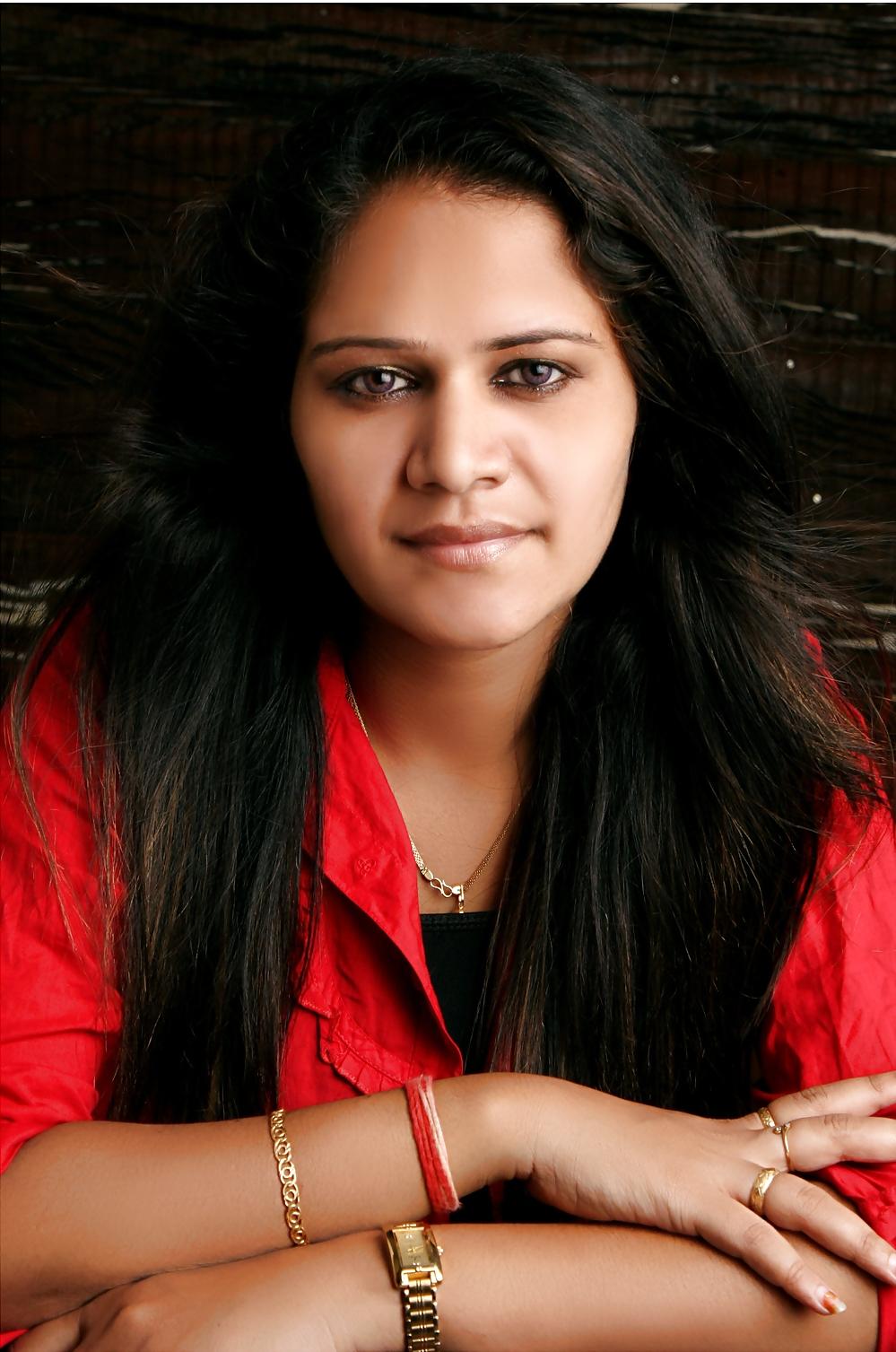 25P Hot Indian Girls 