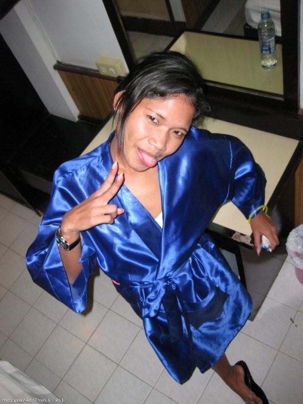 6P Thai Bargirls Paid To Suck And Fuck A Sex Crazy Tourist