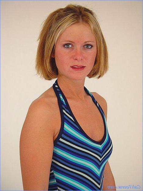 15P Hot amateur teen spreads her snatch