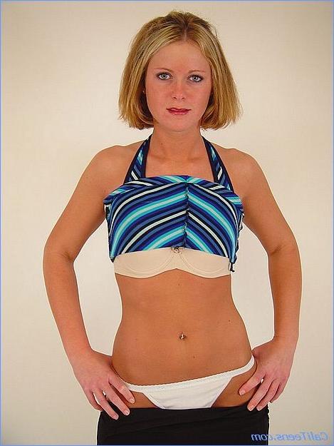 15P Hot amateur teen spreads her snatch