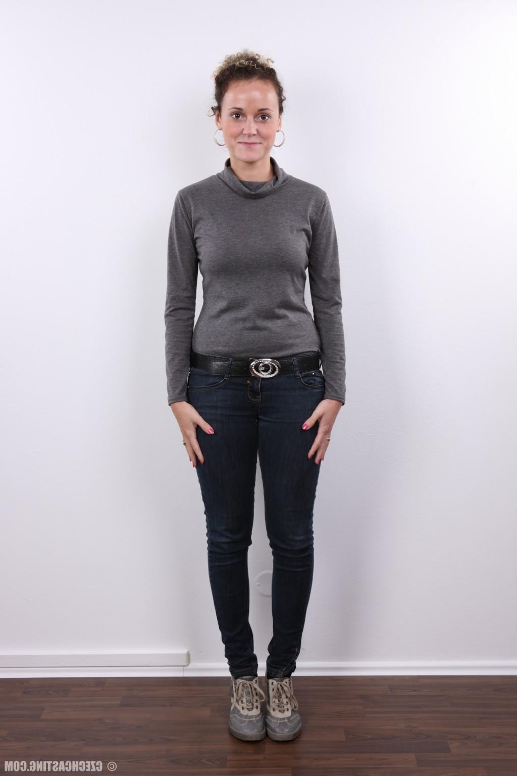 16P Czech Casting Monika 2702