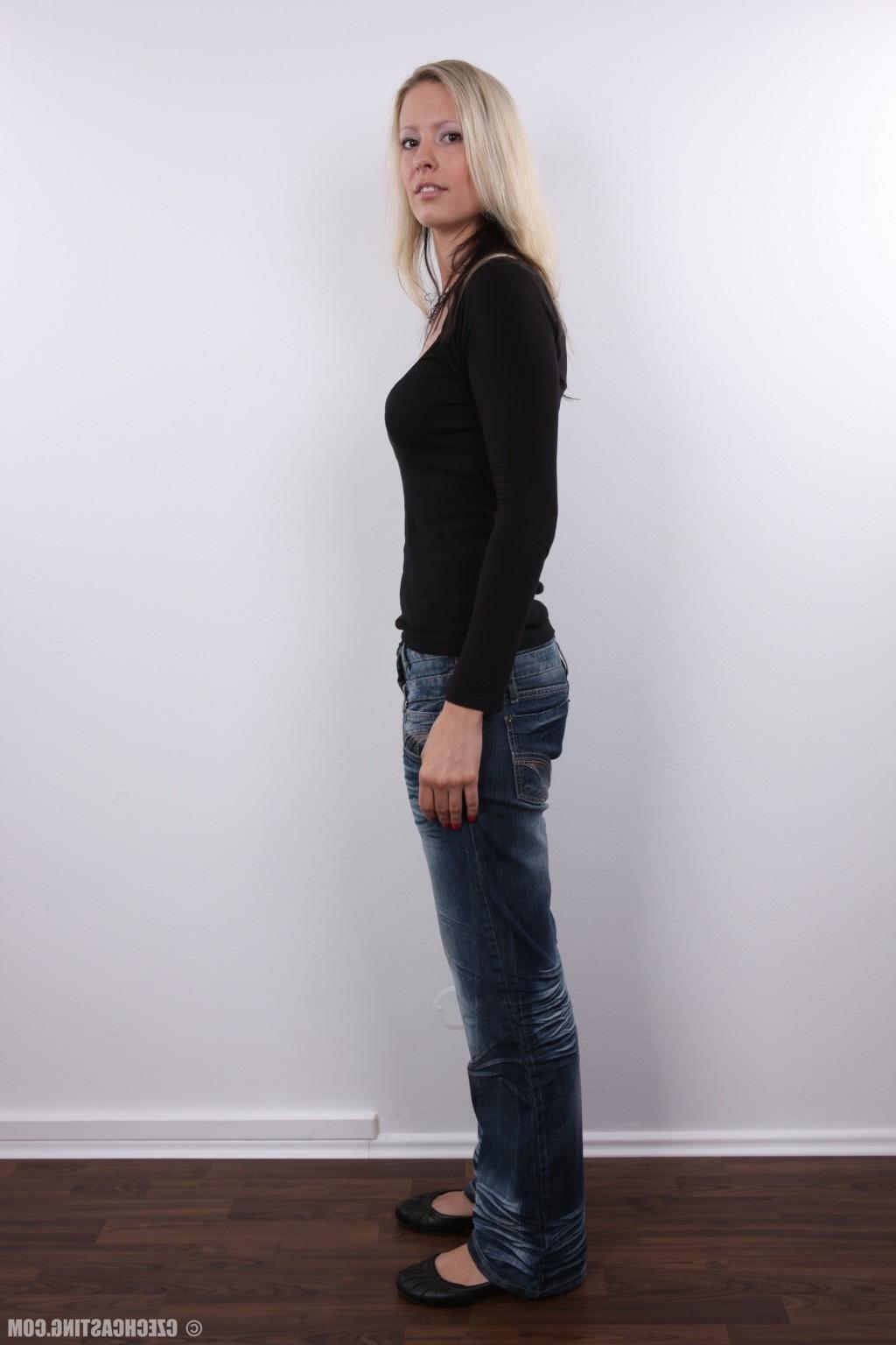 16P Czech Casting Lucie 2767