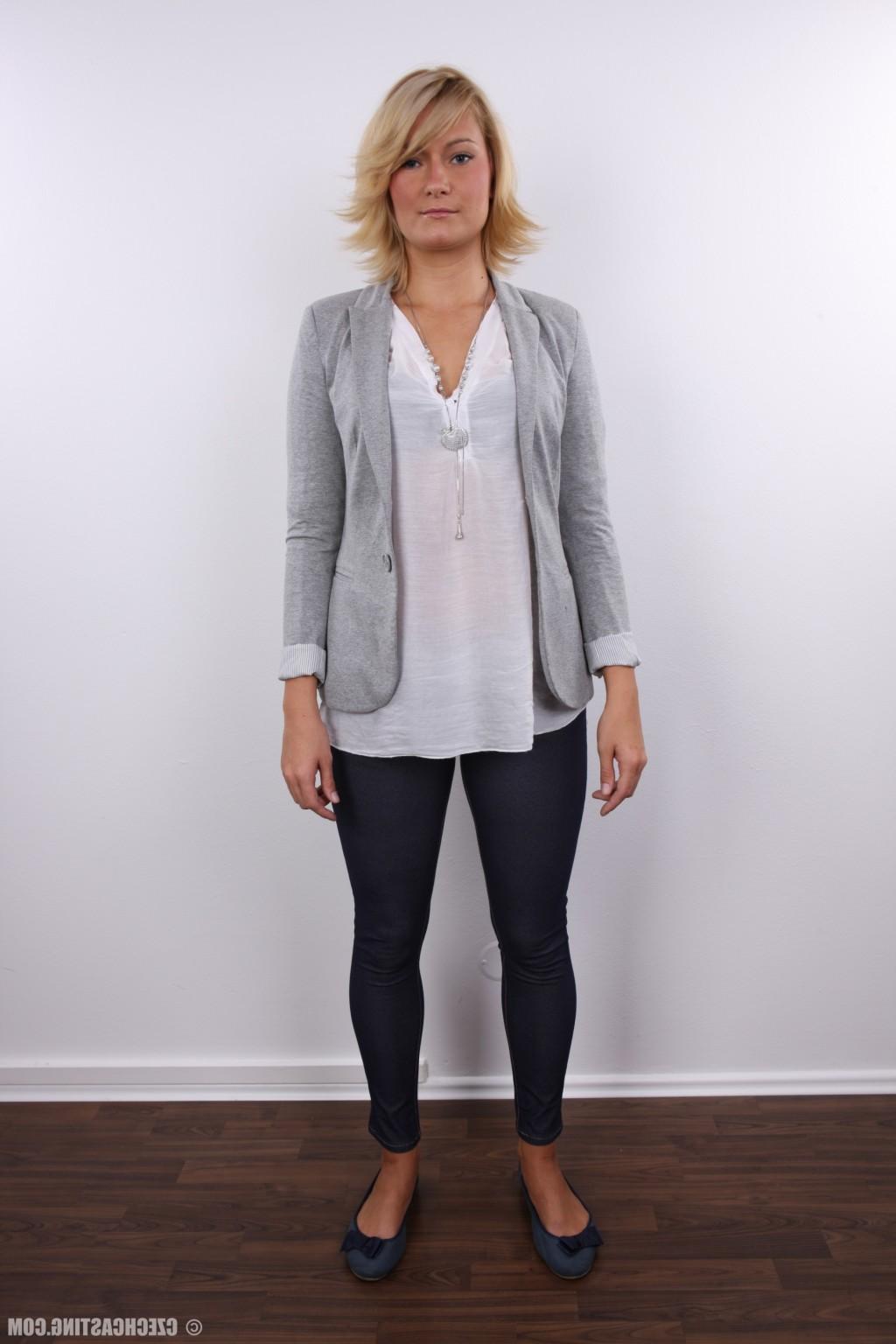 16P Czech Casting Andrea 3407