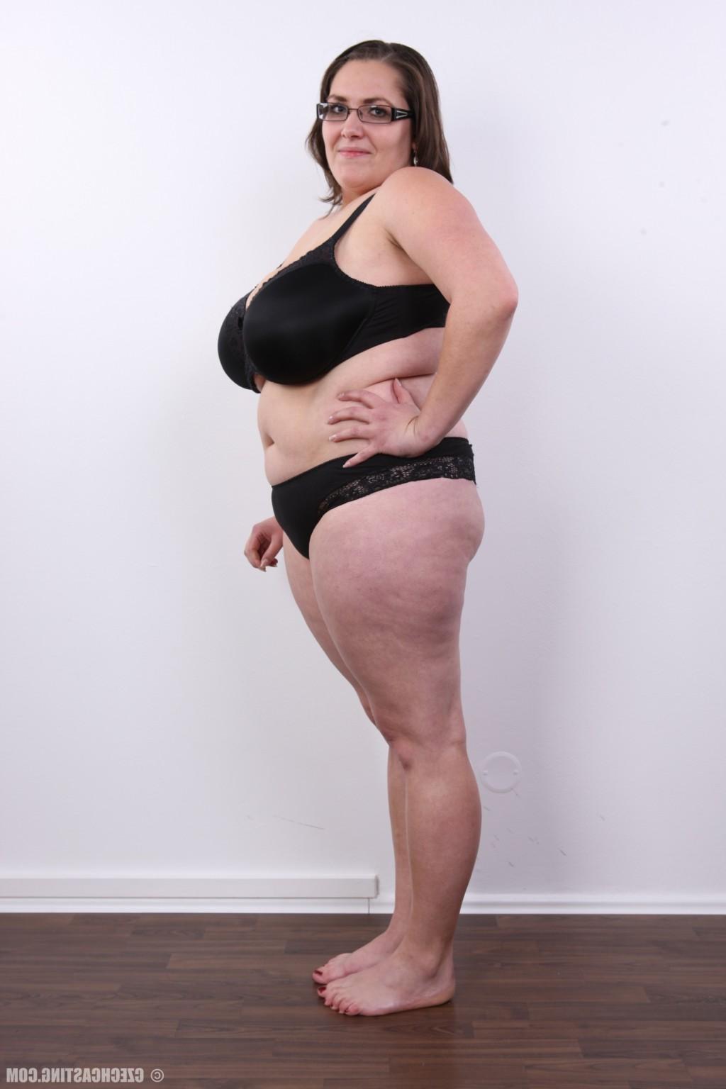 16P Czech Casting Michaela 5212