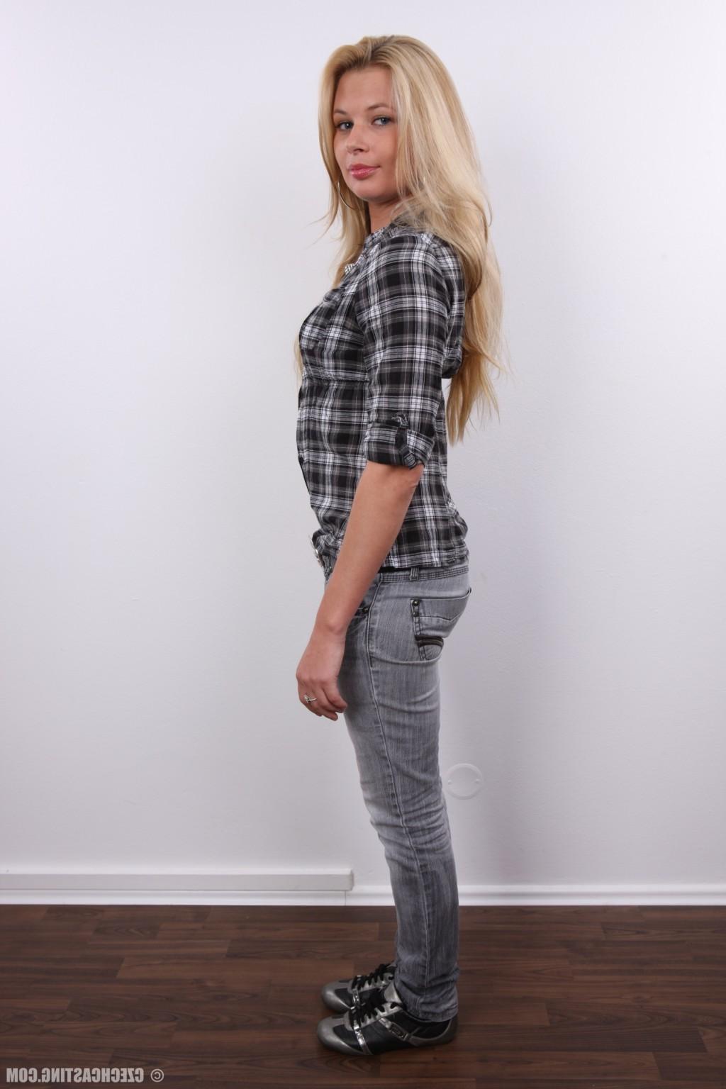 16P Czech Casting Linda 3437