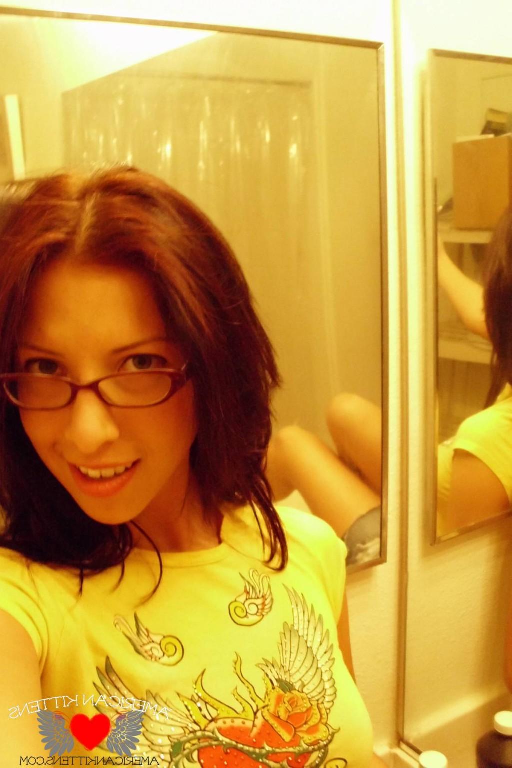 18P Cydella Jimenez Self Shot