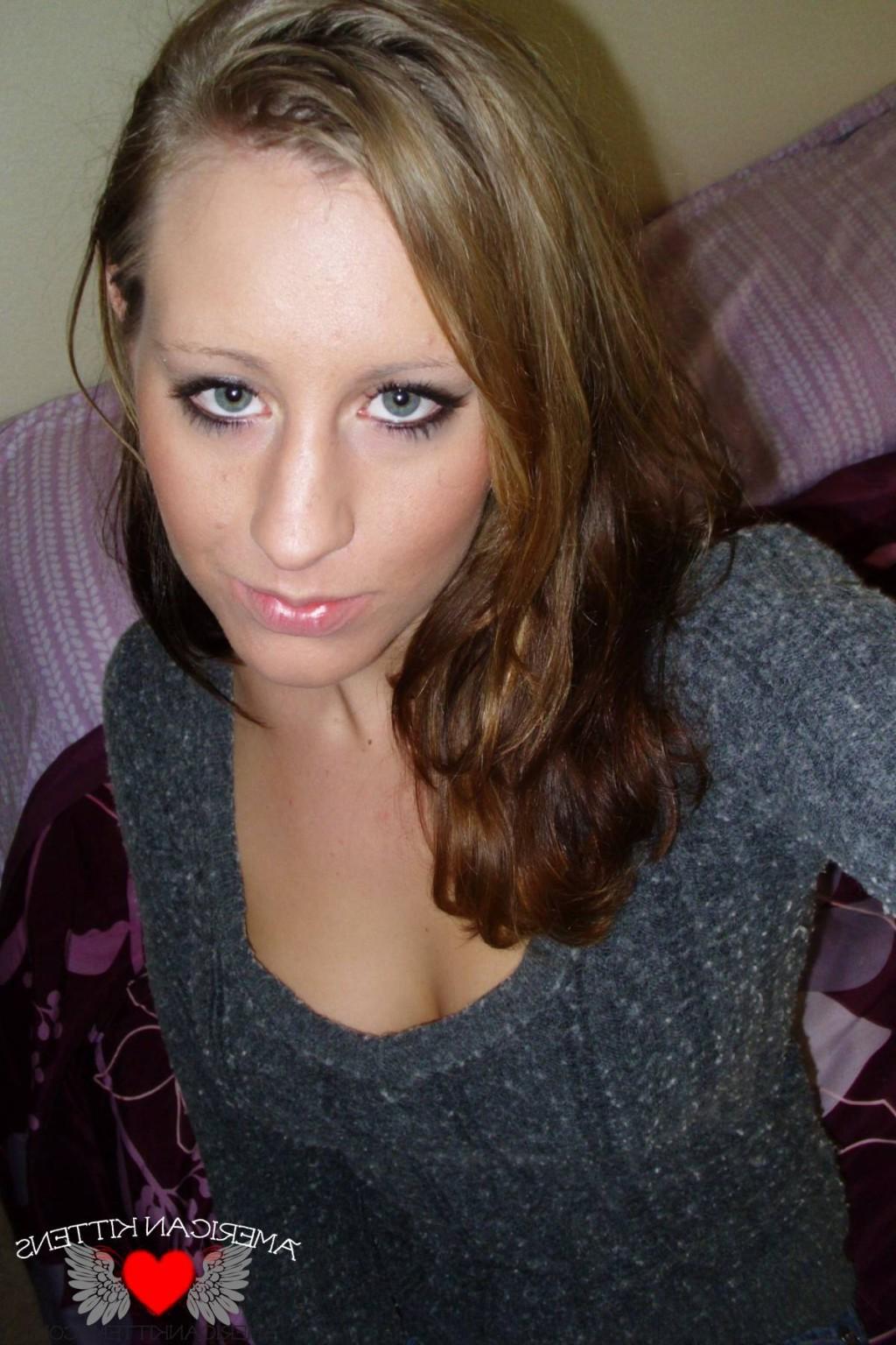 18P ak-lizzy london-10