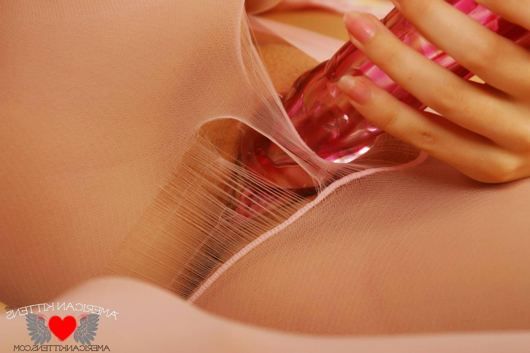 18P Lexi Sexton Big Pink Toy Masturbation