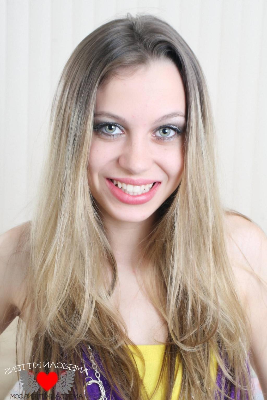 16P Lexi Sexton test shoot